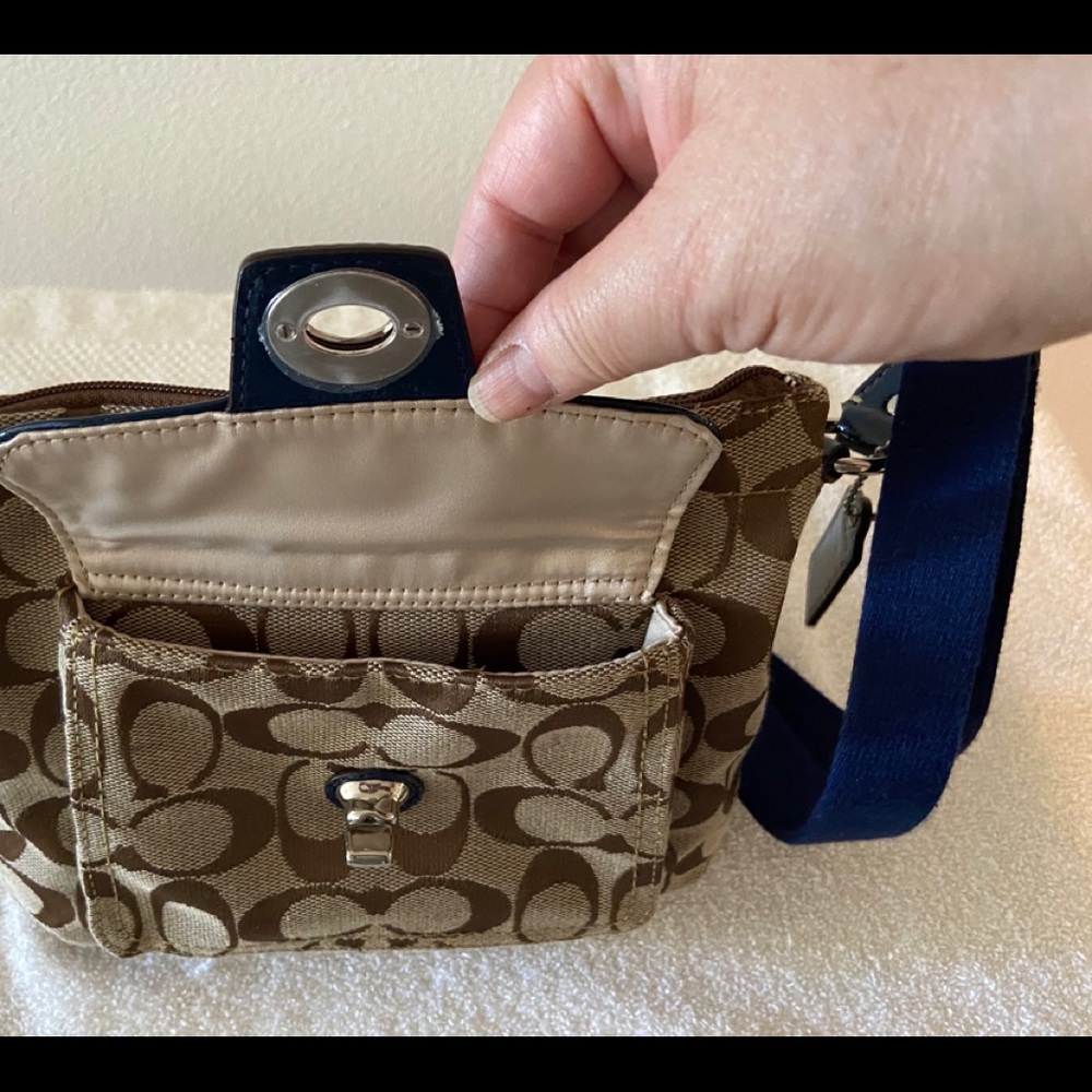 Coach Penelope Signature Turnlock Crossbody Bag - Picture 2 of 3